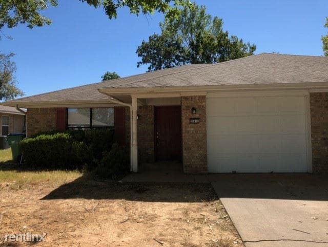 Primary Photo - 2 br, 2 bath Duplex - 2641 Ruth Avenue A