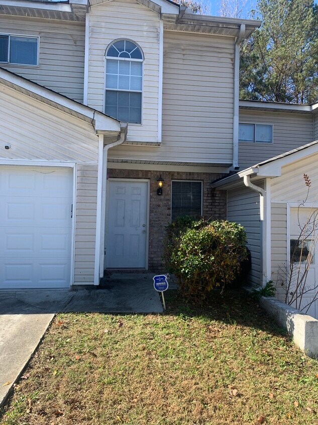 3765 Soapstone Rd, Decatur, GA 30034 Townhome Rentals in Decatur GA