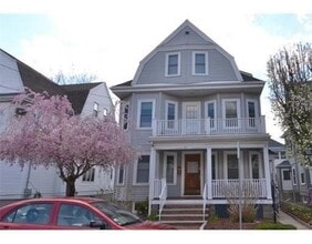 Building Photo - 25 St Clements Rd