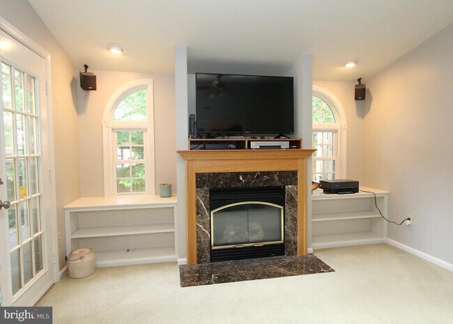 Foto del edificio - 4405 Turnberry Dr