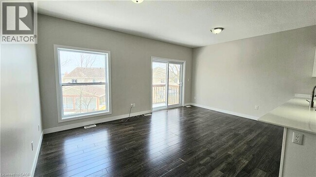 Photo du bâtiment - 439 Athlone Ave