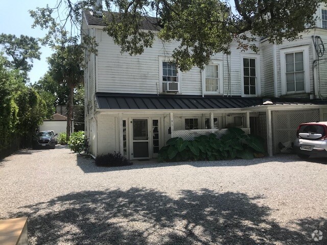 Building Photo - 809 Burdette St