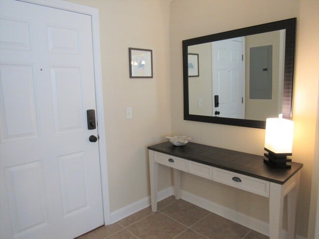 Entry - 468 Bouchelle Dr