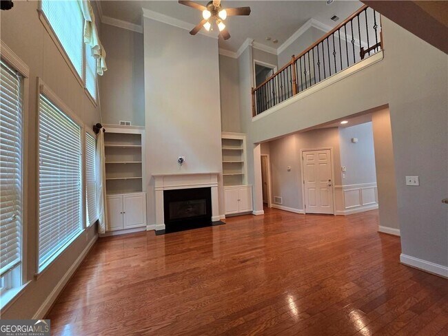 Foto del edificio - 624 Maple Grove Way