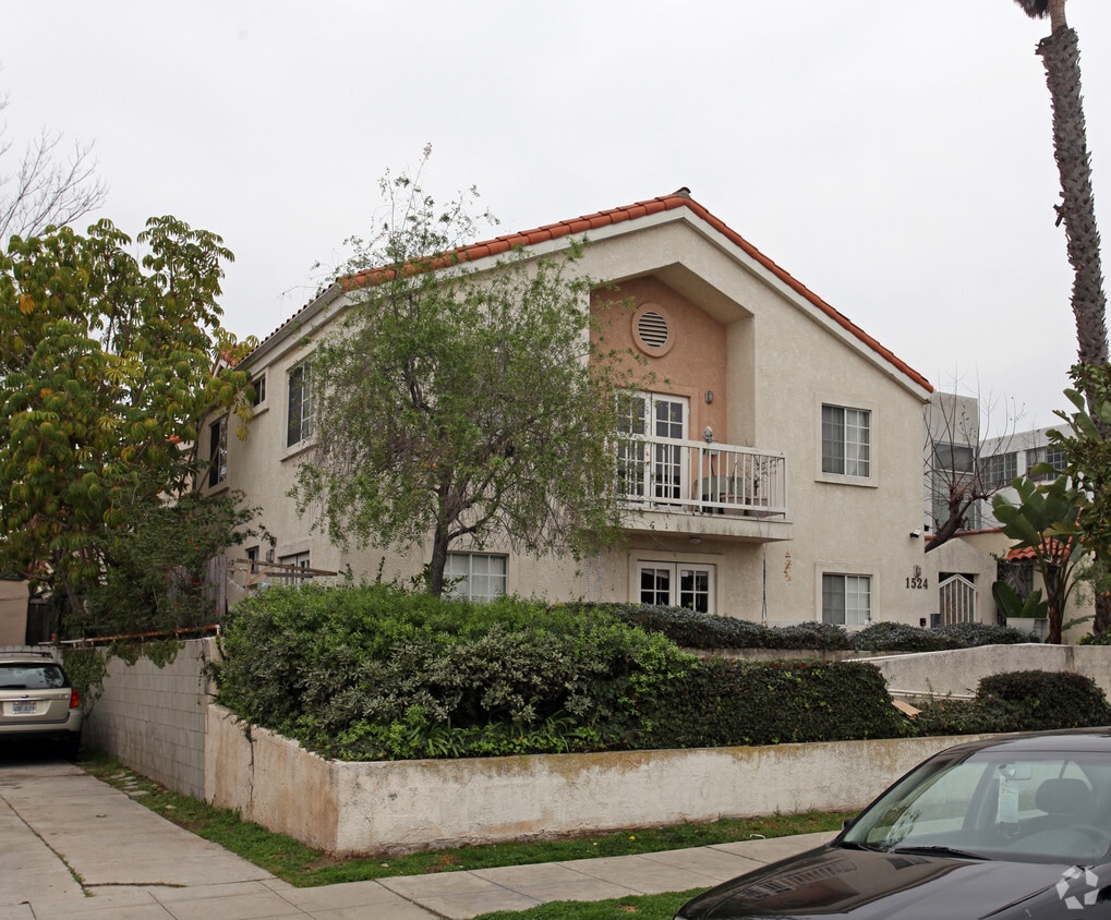 Primary Photo - 1524 17st
