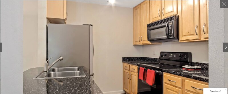 Primary Photo - 690 Altamira Cir
