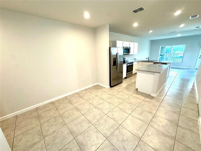 Building Photo - 405 Sedgewick Dr