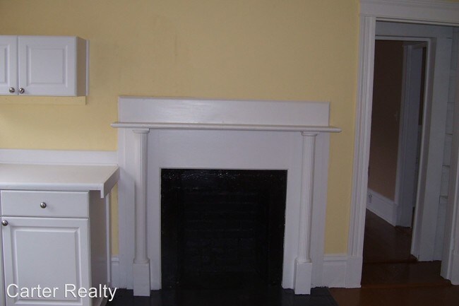Building Photo - 105 N East St