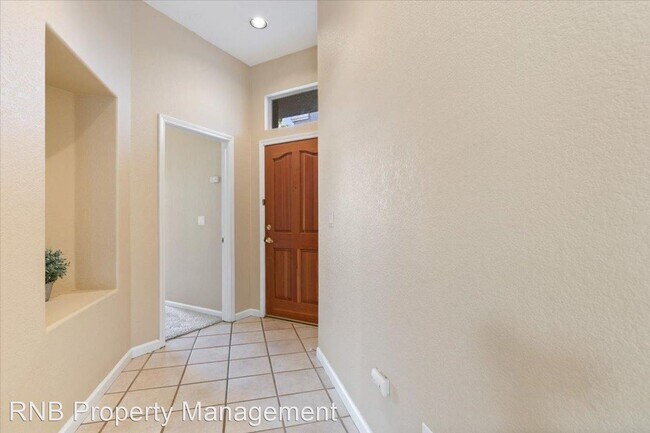 Building Photo - 3 br, 2 bath House - 5525 Cabrillo Way