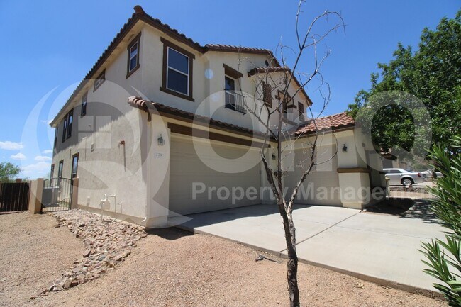 Building Photo - 779 W Calle La Bolita