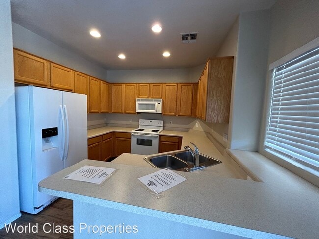 Building Photo - 3 br, 2 bath House - 11945 W Madison St