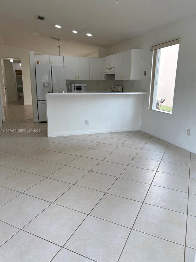 Building Photo - 17365 SW 142nd Ct