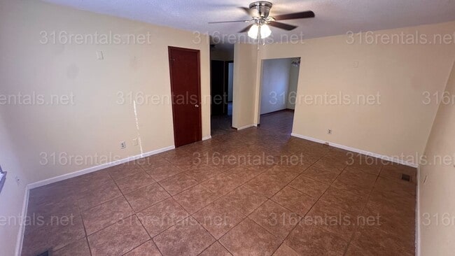 Foto del edificio - $675 - 2 bed 1 bath - Duplex