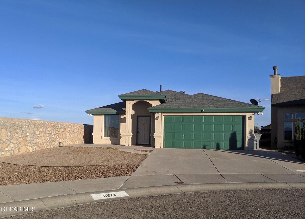 Primary Photo - 11624 Windrift Ct