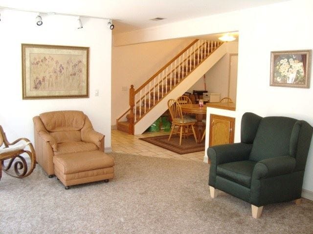 Building Photo - 2111 Village Ln