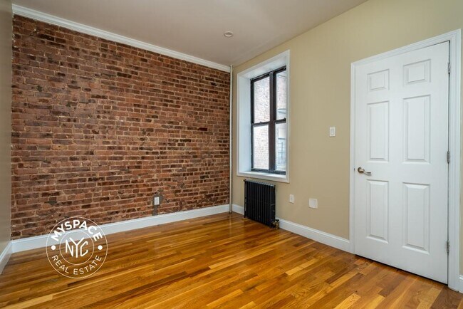 Foto del edificio - 994 Bushwick Ave