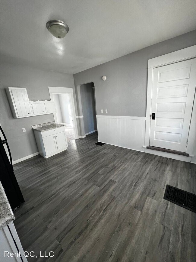 Foto del edificio - 3 br, 1 bath House - 1723 W. Locust Street
