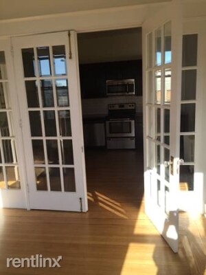 Foto del edificio - 2841 W Girard Ave