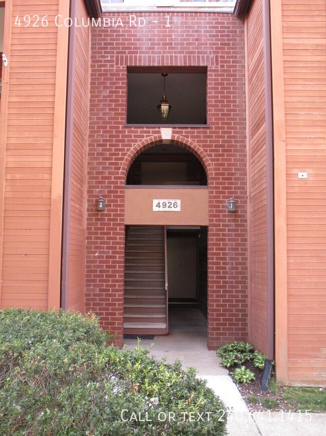 Foto del edificio - 4926 Columbia Rd
