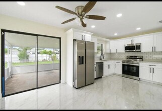 Building Photo - 3309 Housatonic Dr