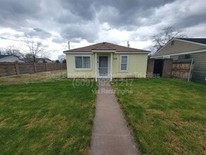 Building Photo - 1124 E 7th Ave