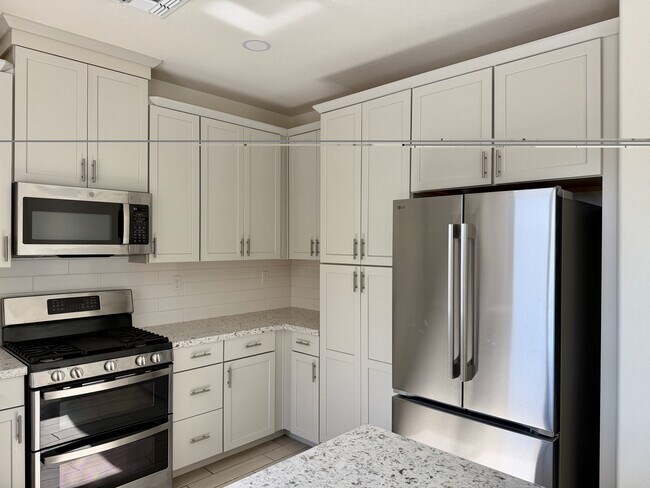 Building Photo - 10488 Cello Way