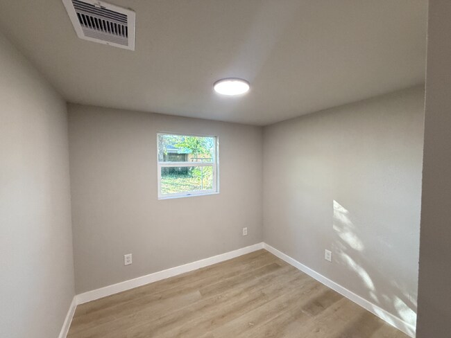 Foto del edificio - 2209 Gano St