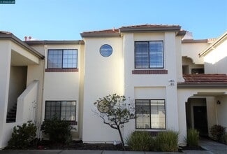Building Photo - 85 Tahoe Ct