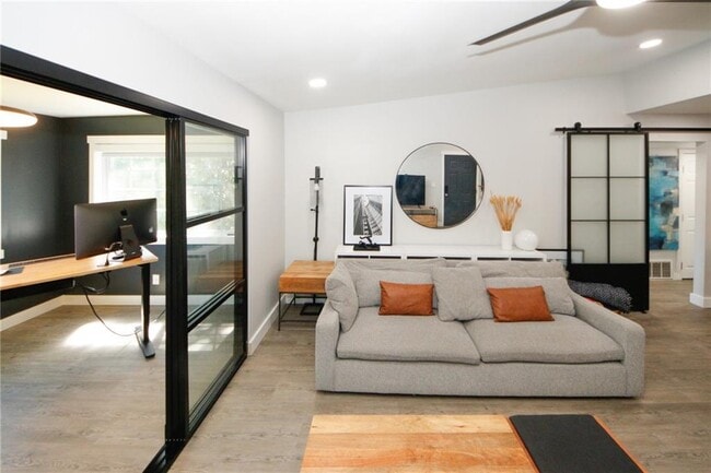 Foto del edificio - 1468 Briarwood Rd NE