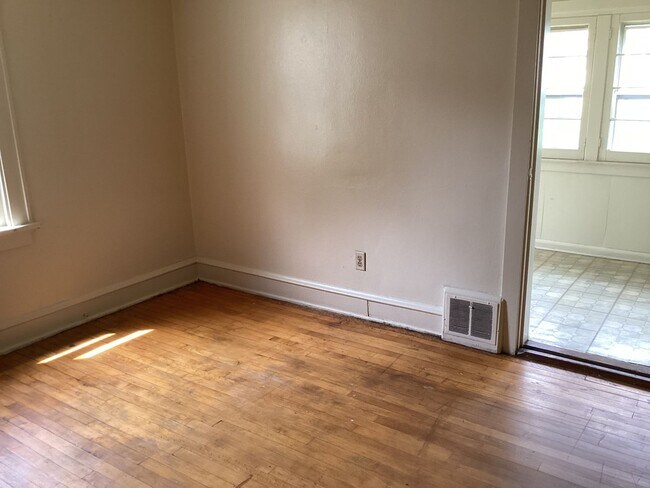 Foto del edificio - 5151 N 54th St