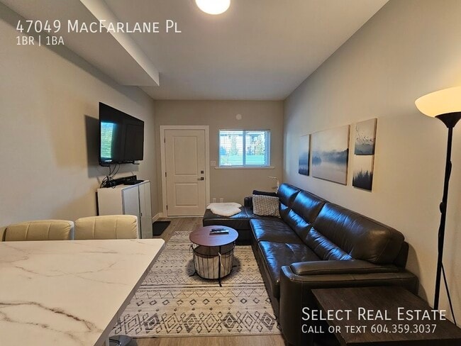 Photo du bâtiment - 47049 MacFarlane Pl