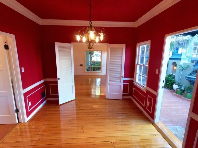 Building Photo - 1342 N Alta Vista Blvd