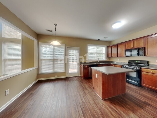 Foto del edificio - 3695 Moor Pointe Dr