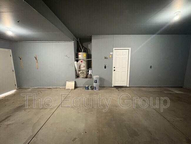 Foto del edificio - 938 W Encore Dr
