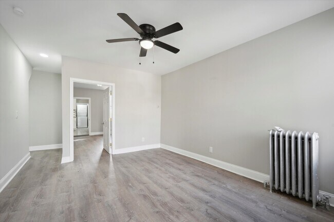 Foto del edificio - 5410 W Montgomery Ave