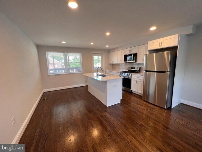 Foto del edificio - 7418 St Patricia Ct