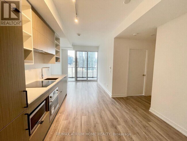 Building Photo - 20 Edward St