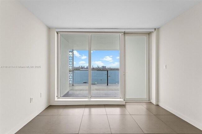 Foto del edificio - 910 West Ave