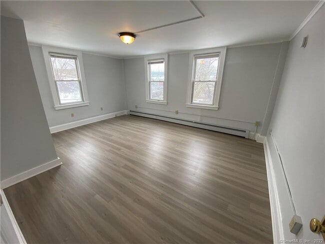 Building Photo - 3 Quarry Ln