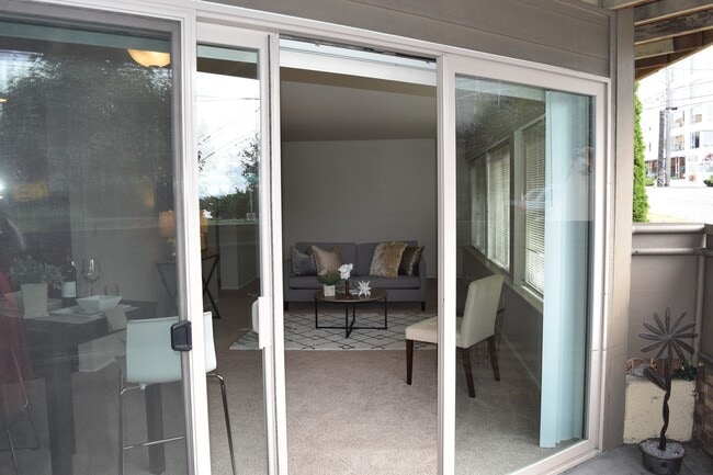Interior Photo - Mercer Crest LLC