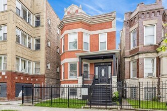 Building Photo - 1422 S Avers Ave