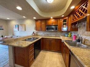 Building Photo - 3740 Lower Honoapiilani Rd