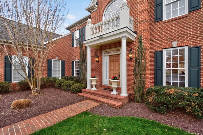 Building Photo - 401 Hilton Head Ct