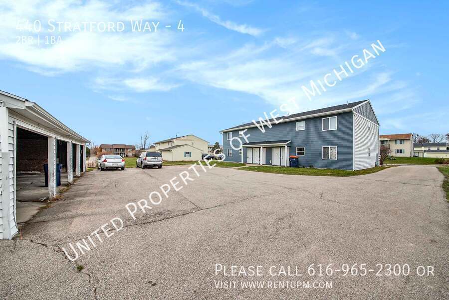 Building Photo - 440 Stratford Way