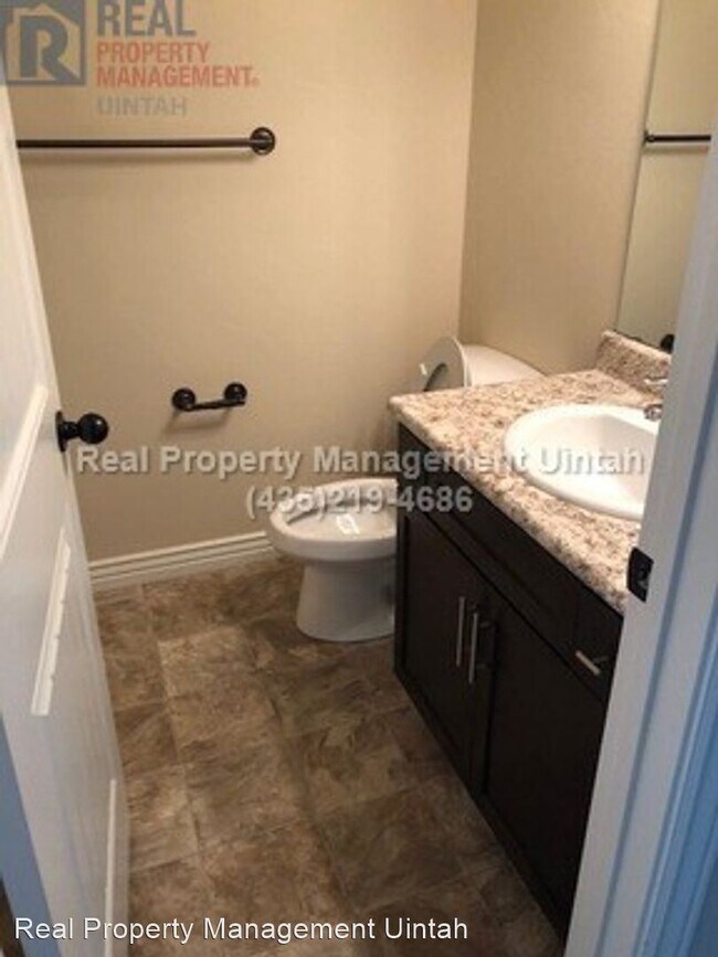 Foto del edificio - 3 br, 2.5 bath House - 422 E Gray Fox Lane