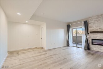 Building Photo - 8724 Red Rio Dr