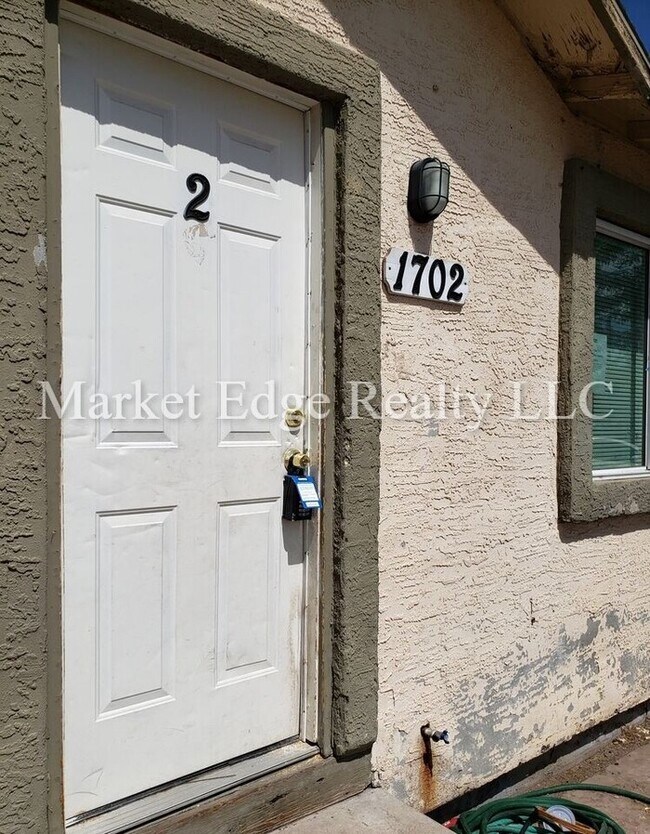 Building Photo - 1702 W Yuma St