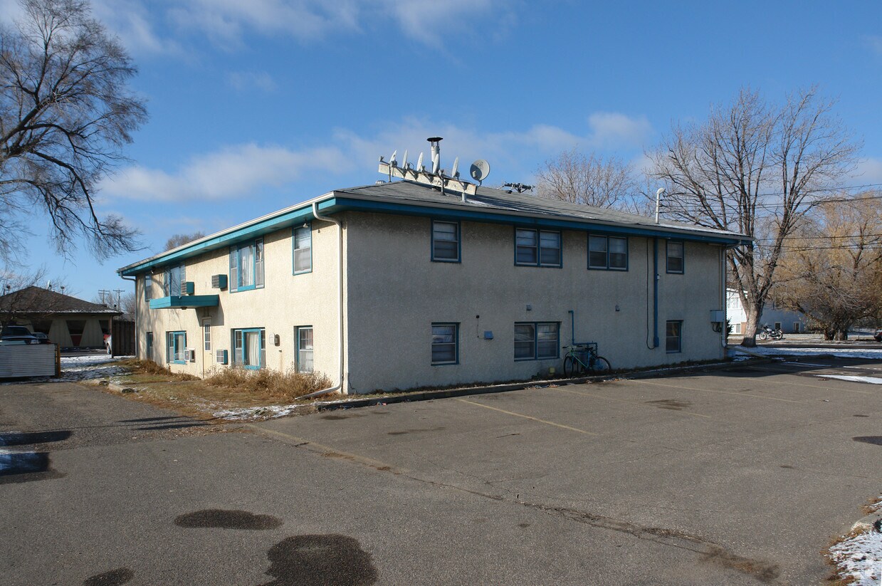 262 57th Pl NE, Fridley, MN 55432 Apartments in Fridley, MN