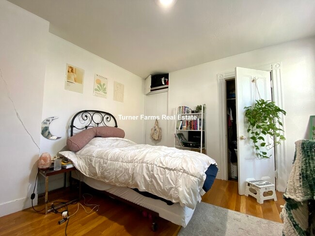 Foto del edificio - 205 Hillside St