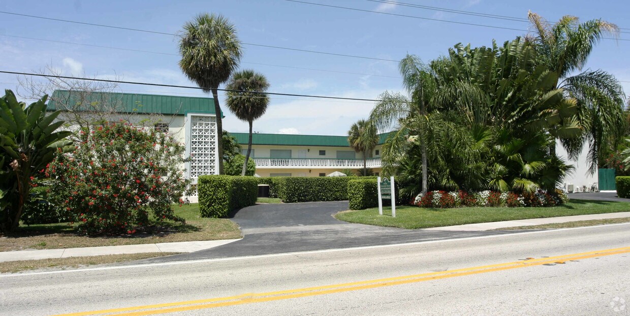 Foto principal - The Emerald Shore Apartments